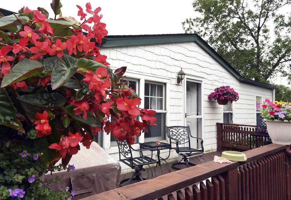 Rolling Hills Estates in Maplewood, MN Mobile Homes For Sale